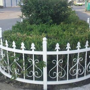 草坪護(hù)欄1